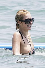 Paris Hilton nip slip